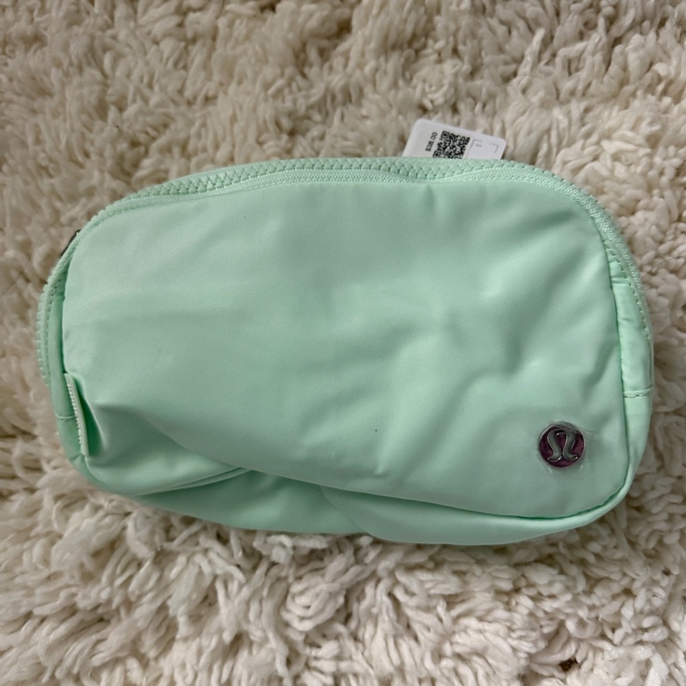 Lululemon Athletica Everywhere Belt Bag  in Mint Moment